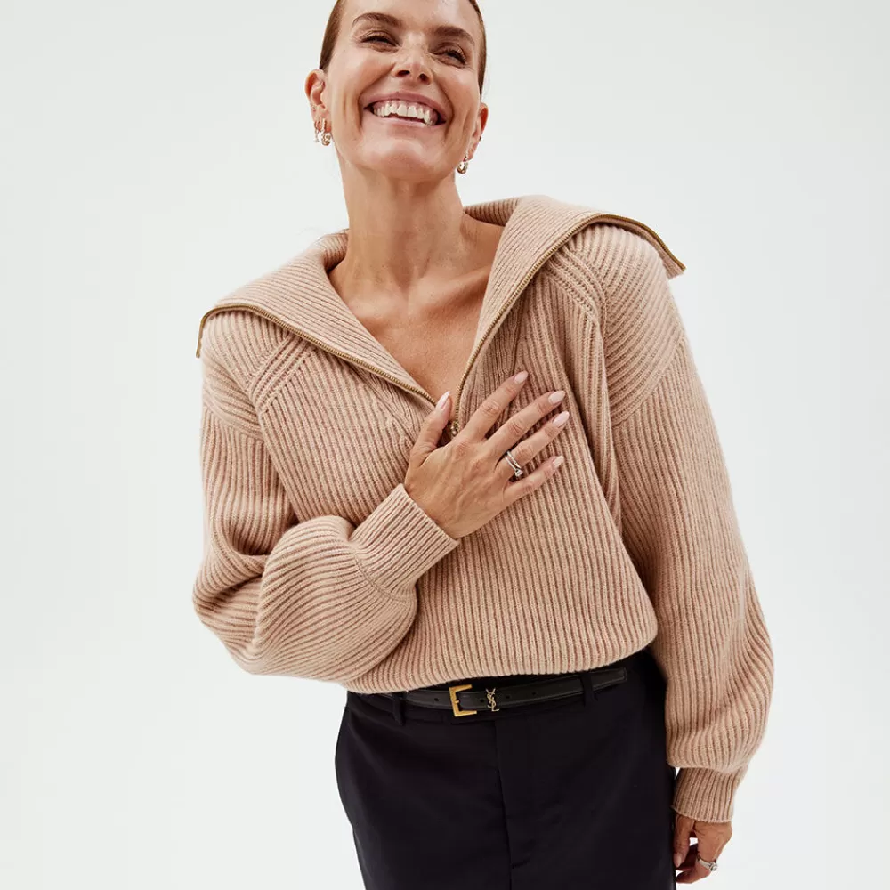 Pierre Robert Overdeler | Gensere-Turtleneck Zip Janka Polliani X Pearl Beige